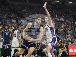 Grizzlies Kings Basketball