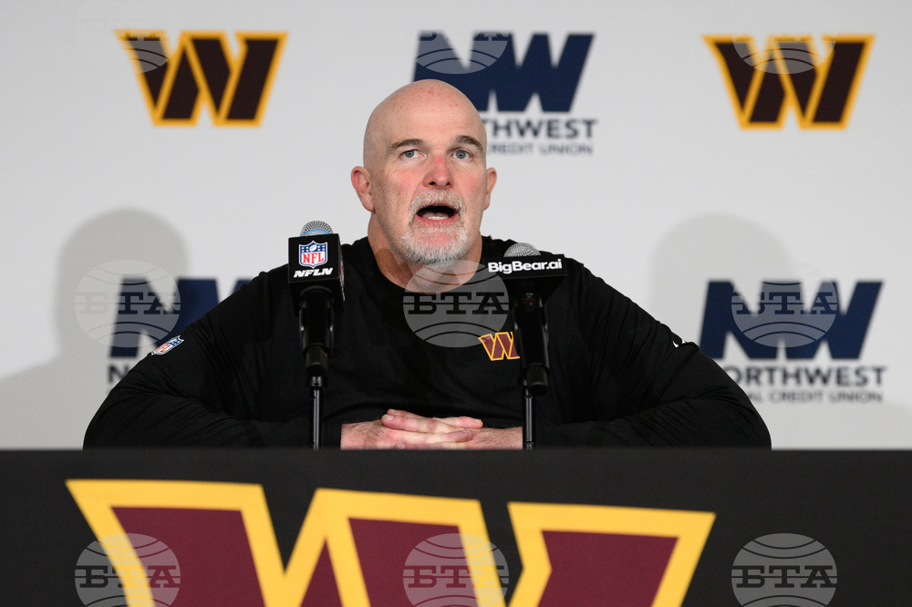 Broncos Commanders Football