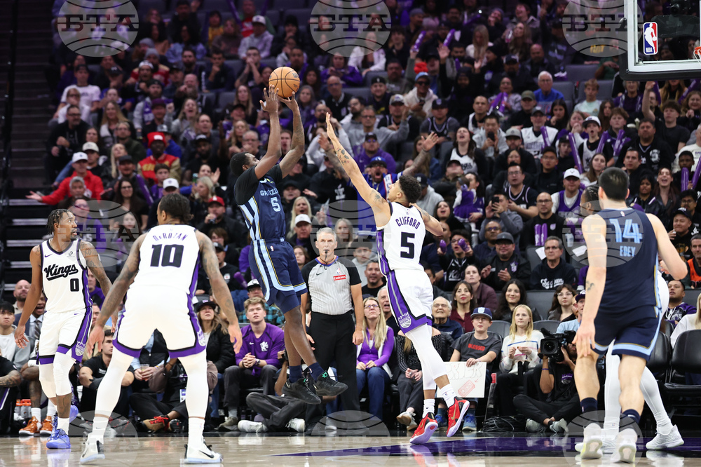 Grizzlies Kings Basketball