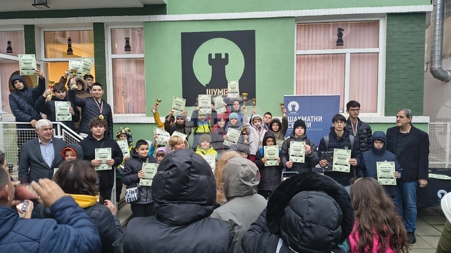 Общо над 200 участници се включиха в четирите етапа на турнира "Шахматни сезони" в Шумен