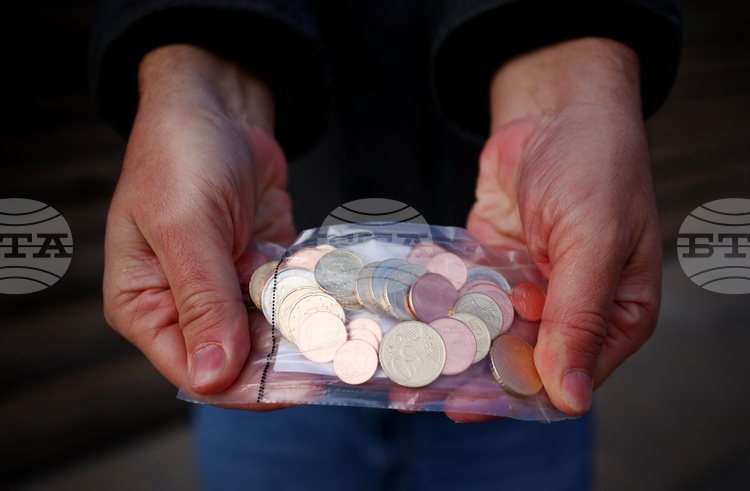 Sale of Euro Coin Starter Kits to Citizens, Businesses Begins across Bulgaria