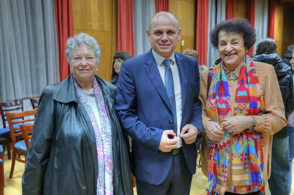 Община Банско: Тържествена премиера на книгата „Достолепие“ на Йорданка Калистрина