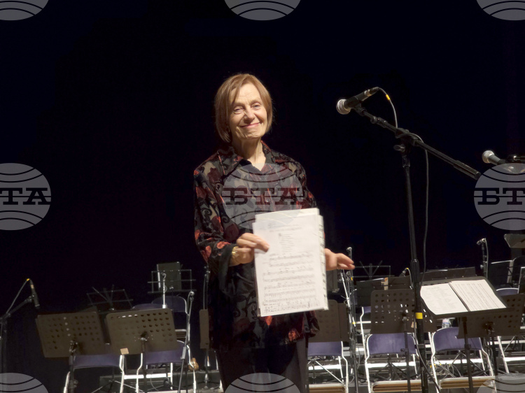 Yildiz Ibrahimova Presented with Honorary Plaquette at Ankara Jazz Festival