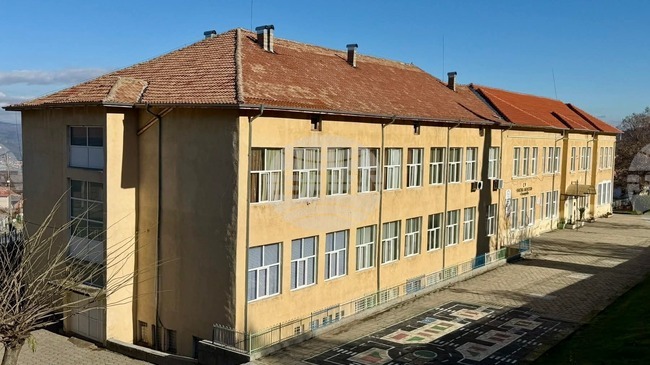 Община Петрич е спечелила финансиране на проект за изграждане на физкултурен салон в Средно училище "Васил Левски" в село Коларово