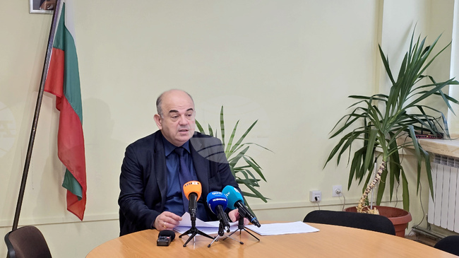 Потребителската кошница намалява с още 1 лв. и вече възлиза на 99 лв., съобщи председателят на ДКСБТ Владимир Иванов