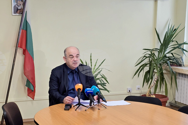 Потребителската кошница намалява с още 1 лв. и вече възлиза на 99 лв., съобщи председателят на ДКСБТ Владимир Иванов