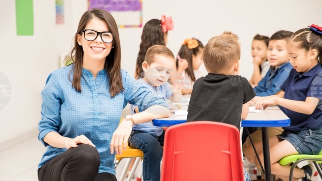 Предучилищни педагози обменят опит в третото издание на програмата „Млад учител“