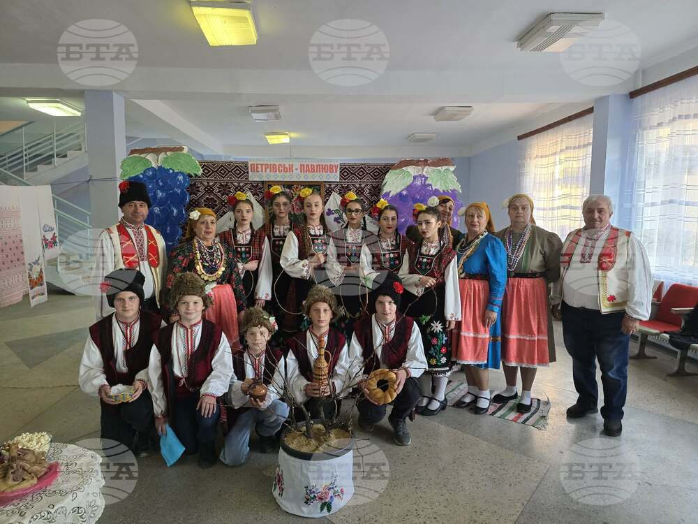 Дванадесет самодейни фолклорни състави от Бесарабската община в Болградски район, Украйна, потвърдиха званието си „народен“