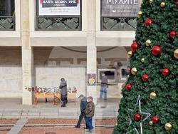 Шумен - благотворителен коледен базар 