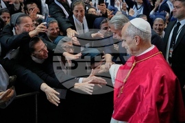 APTOPIX Lebanon Mideast Pope