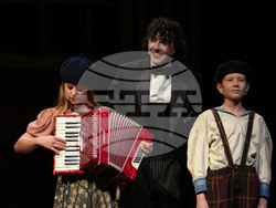 “Кабаре“ в Музикалния театър, снимки – Музикален театър