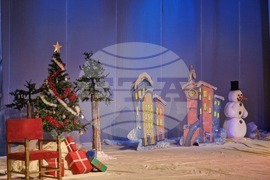 Разград - спектакъл - „Коледни небивалици“