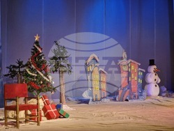 Разград - спектакъл - „Коледни небивалици“