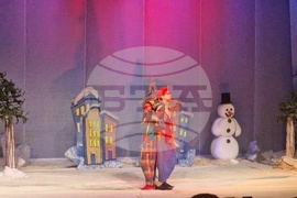 Разград - спектакъл - „Коледни небивалици“