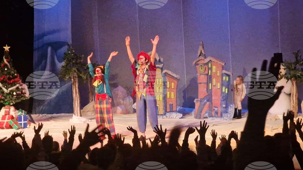 Разград - спектакъл - „Коледни небивалици“