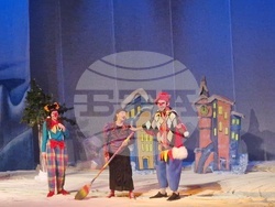 Разград - спектакъл - „Коледни небивалици“