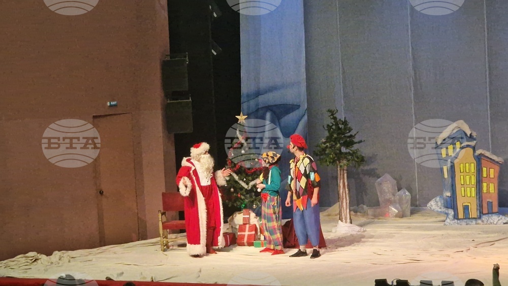 Разград - спектакъл - „Коледни небивалици“