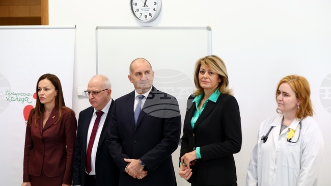 Президентът Румен Радев даде начало на 23-тото издание на „Българската Коледа“