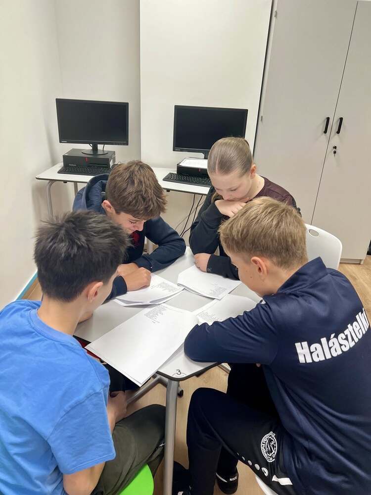 Българското училище и детска градина в Будапеща посвети цяла седмица на Деня на четенето