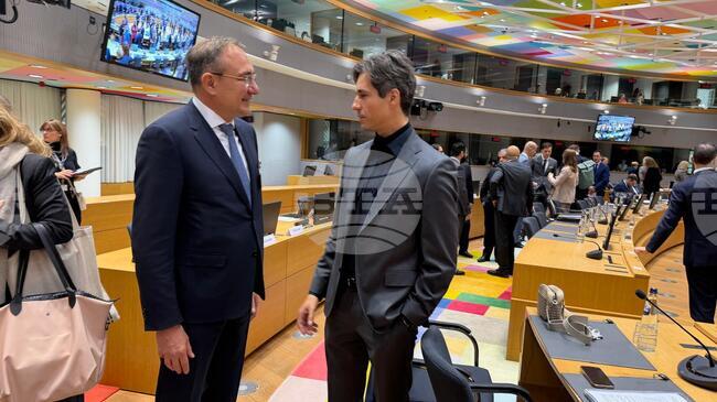 Важно е да съчетаваме благоприятни за работниците правила със среда за иновации в предприятията, заяви министър Гуцанов