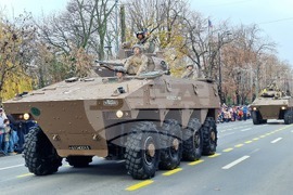 Румъния - Букурещ - национален празник - военен парад