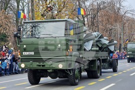 Румъния - Букурещ - национален празник - военен парад