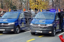 Румъния - Букурещ - национален празник - военен парад