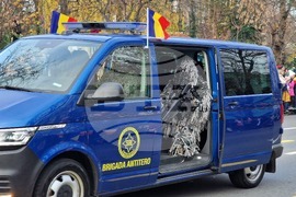 Румъния - Букурещ - национален празник - военен парад
