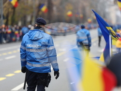 Румъния - Букурещ - национален празник - военен парад