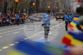 Румъния - Букурещ - национален празник - военен парад