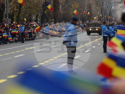 Румъния - Букурещ - национален празник - военен парад