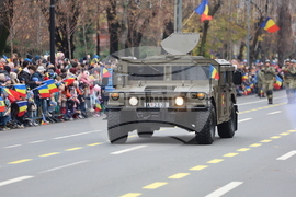Румъния - Букурещ - национален празник - военен парад