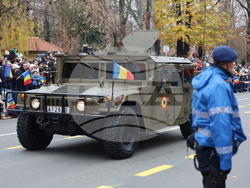 Румъния - Букурещ - национален празник - военен парад