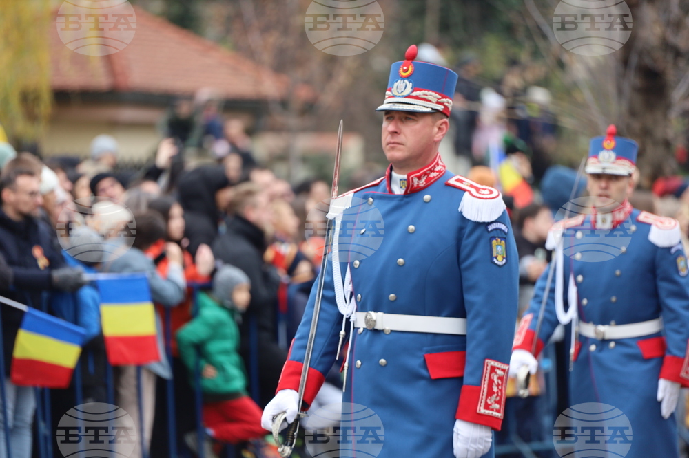 Румъния - Букурещ - национален празник - военен парад
