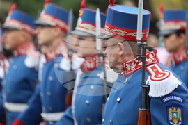 Румъния - Букурещ - национален празник - военен парад