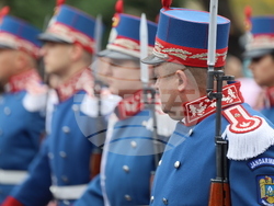 Румъния - Букурещ - национален празник - военен парад