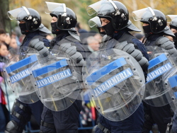 Румъния - Букурещ - национален празник - военен парад