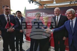 Италия - „Джиро д'Италия“ - колоездачна обиколка - церемония