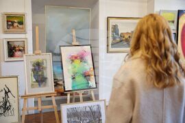 Бургас - благотворителна изложба