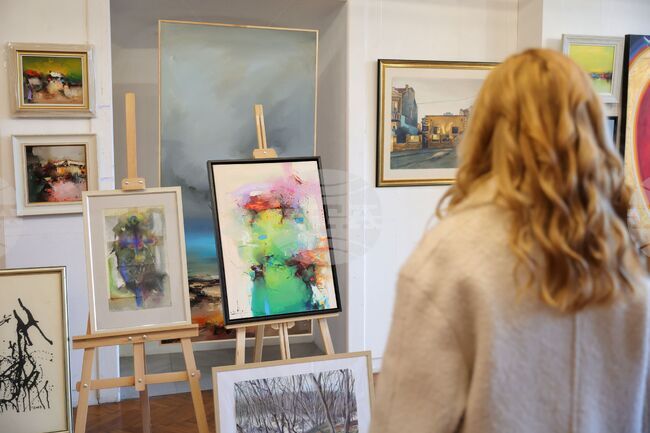 Бургас - благотворителна изложба