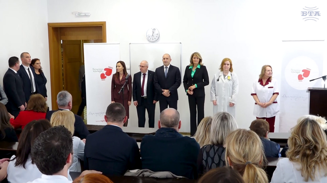 Президентът Румен Радев даде начало на 23-тото издание на „Българската Коледа“