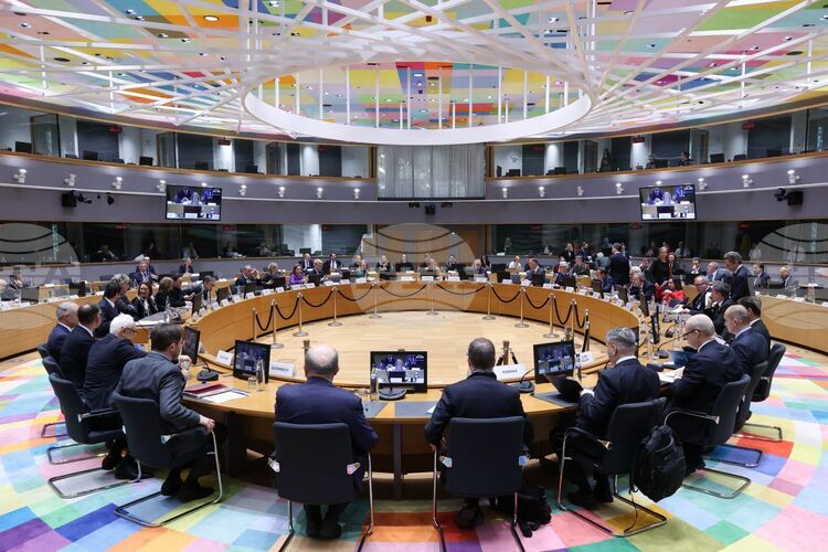 Defence Minister Zapryanov Reaffirms Bulgaria's Commitment to EU Efforts in Support of Ukraine