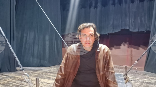 Албена не е просто жена, а събирателен образ на битката между доброто и злото, каза в интервю за БТА режисьорът Делян Илиев