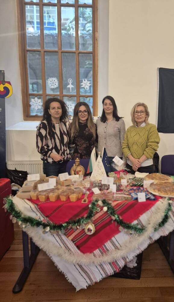 Българи в Азербайджан се включиха в Международния коледен благотворителен базар в Баку