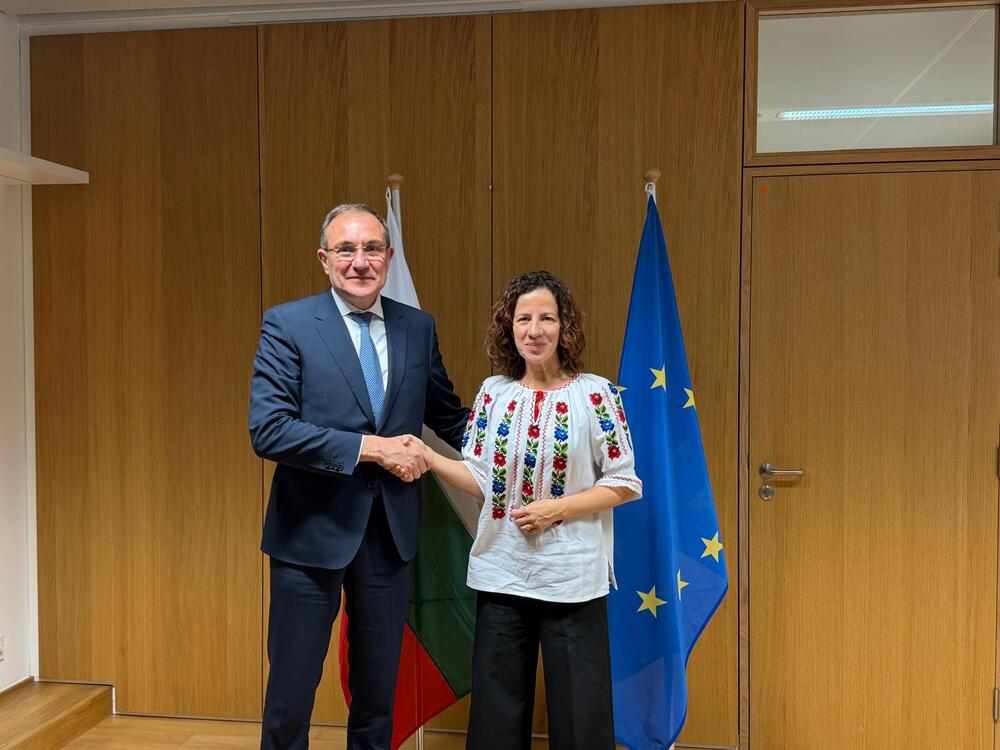 Министър Гуцанов разговаря със заместник-председателя на ЕК за европейско финансиране за нови домове за възрастни хора