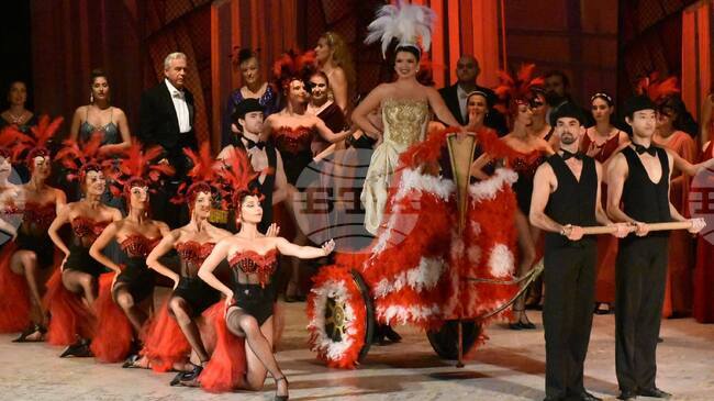 С "Царицата на чардаша“ Бургаската опера открива програмата си за месец декември