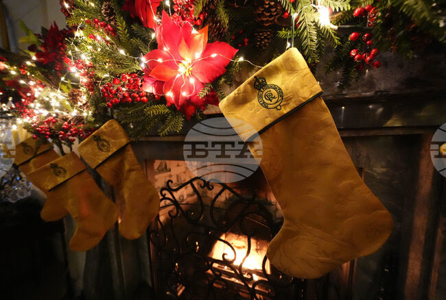 Britain King's Stockings