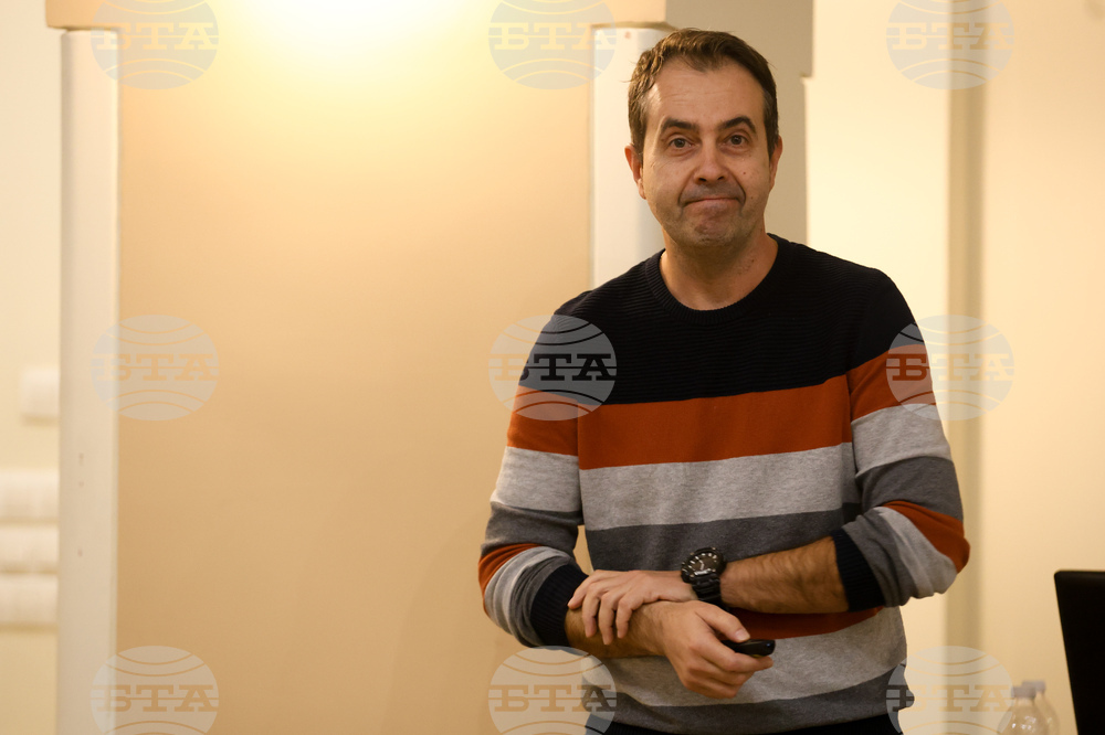 Международен ден на Антарктида - Дочо Дочев