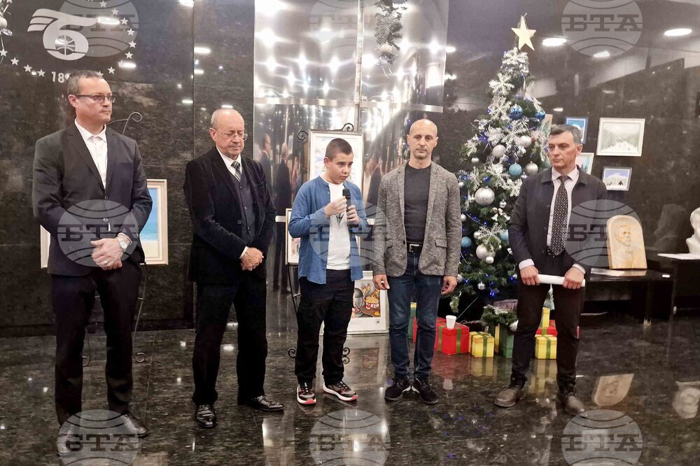 „Докосване до безкрая" - изложба