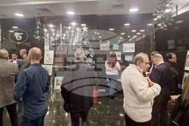 „Докосване до безкрая" - изложба